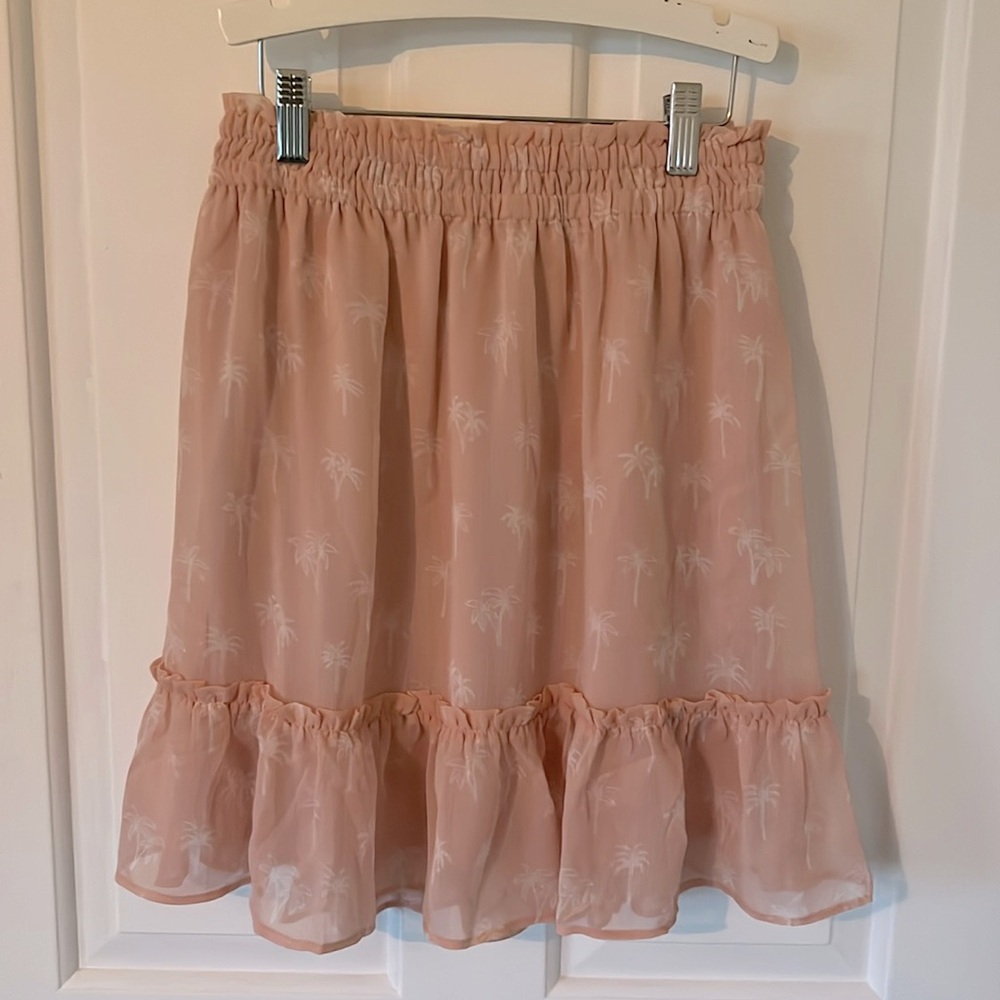 Lauren Conrad Skirt 🌴 🩷